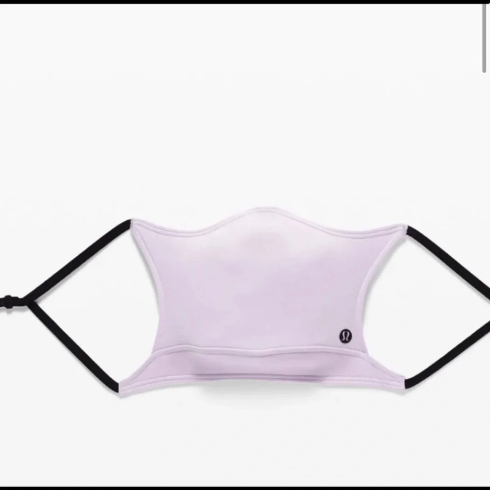 Lululemon Mask in Lavender Dew - Picture 2 of 3